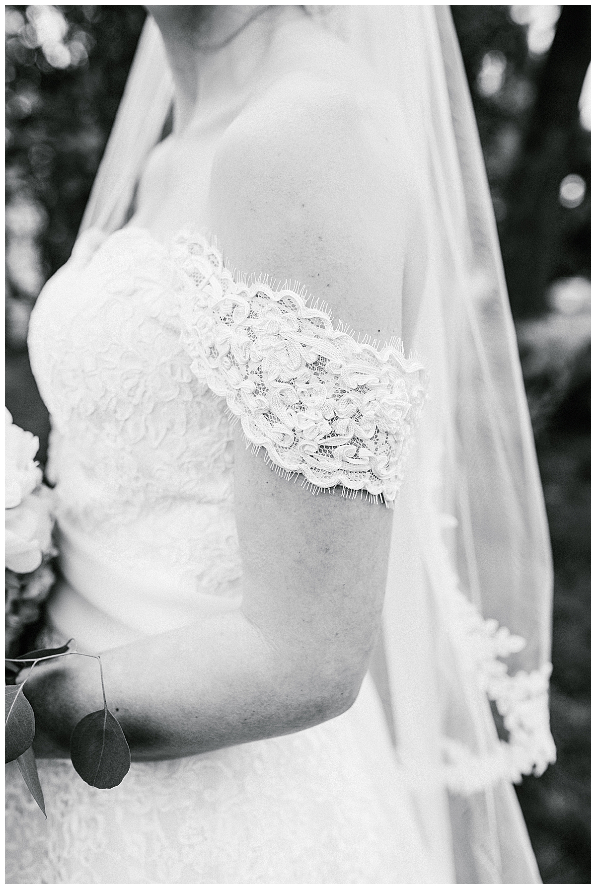 Chloe & Tyler's Virginia Whitehall Estate Wedding - Seana Shuchart Photo